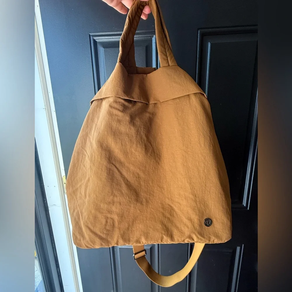 lululemon on my level 2.0 tote bag - Picture 6 of 11